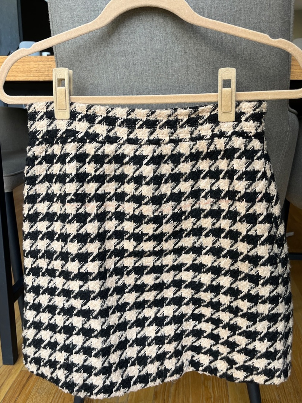Elodie Black & Cream Houndstooth Tweed Mini Skirt